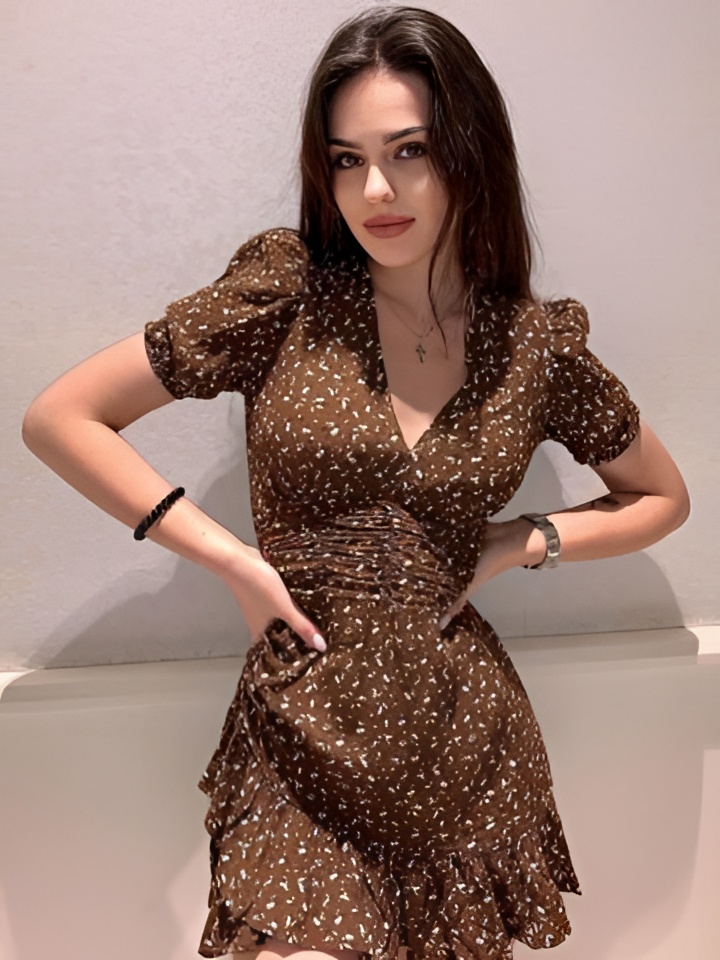 Ида привлекальеная девушка из Великого новгорода цена от 4000 руб