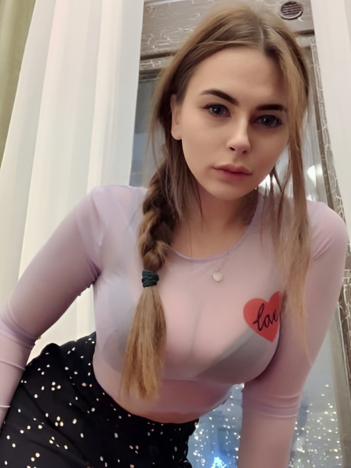 Ирина привлекальеная девушка из Великого новгорода цена от 10000 руб