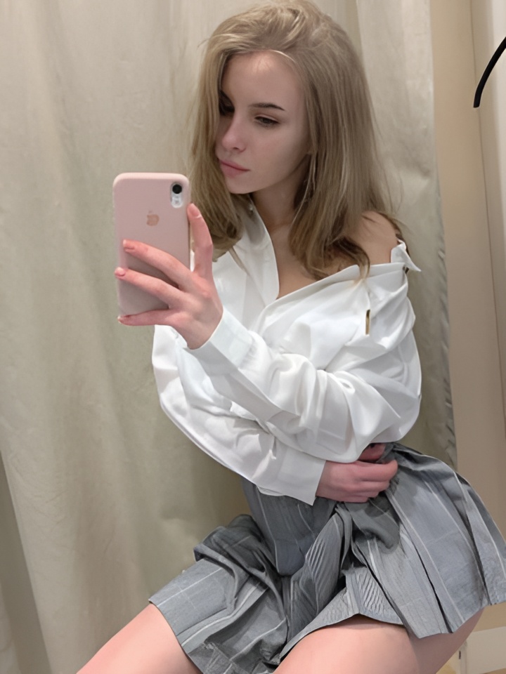 Сесилия привлекальеная девушка из Великого новгорода цена от 1500 руб