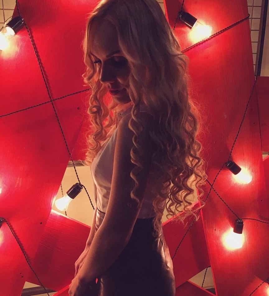 Варвара привлекальеная девушка из Великого новгорода цена от 3000 руб