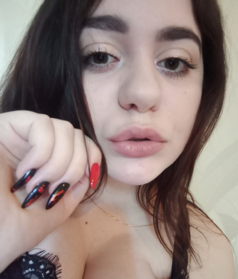 АЛИНА привлекальеная девушка из Великого новгорода цена от 3000 руб