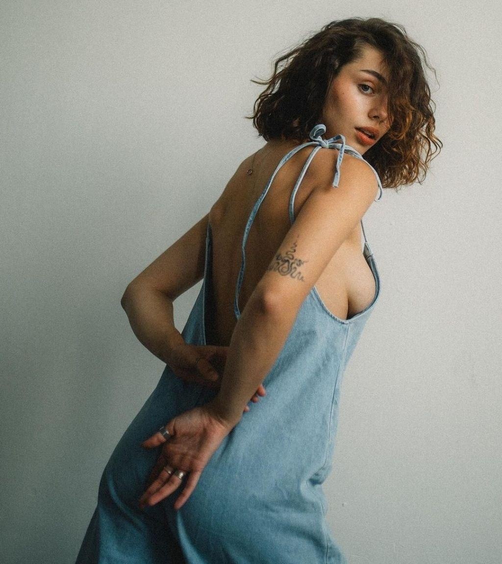 Катрина привлекальеная девушка из Великого новгорода цена от 6000 руб