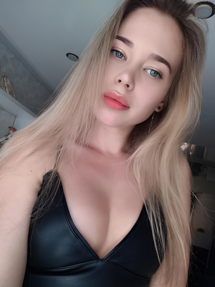 Индивидуалка Аврора, доступна для личного знакомства от 2000 руб