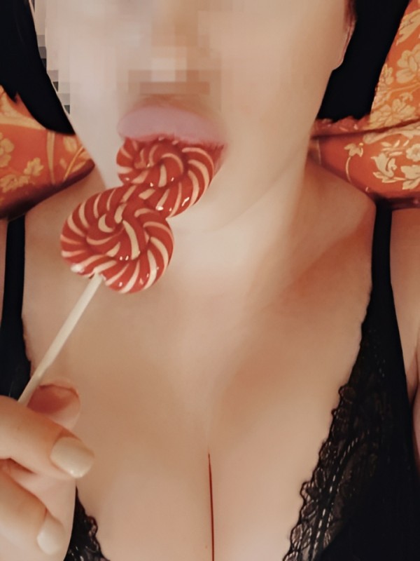 Алевтина привлекательная девушка из Великого новгорода цена от 4000 руб