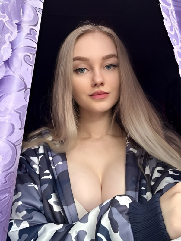 Анна привлекательная девушка из Великого новгорода цена от 2500 руб