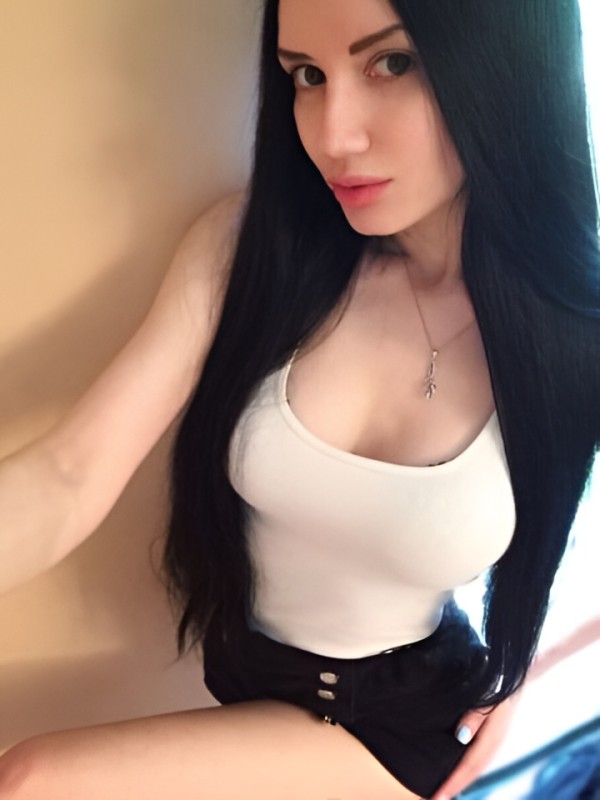 Зоя привлекательная девушка из Великого новгорода цена от 4000 руб