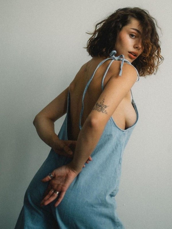 Катрина привлекательная девушка из Великого новгорода цена от 6000 руб